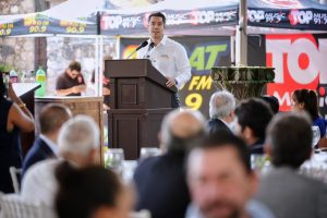 Imagen de Reconoce Felifer Macías la labor de los tasadores de Querétaro 25