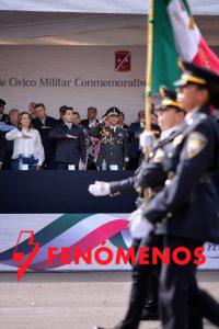 Felifer Macías, en el Desfile Cívico Militar por la Independencia de México