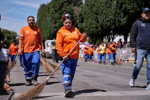 Imagen de Felifer Macías, en el Desfile Cívico Militar por la Independencia de México 4