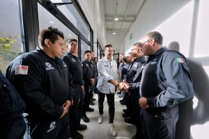 Imagen de Reconoce Felifer Macías labor del personal de Protección Civil Municipal 10