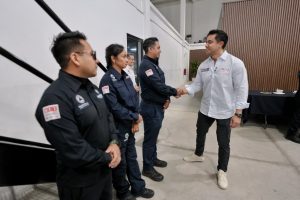 Imagen de Reconoce Felifer Macías labor del personal de Protección Civil Municipal 11