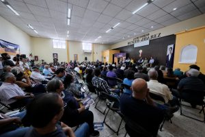 Imagen de Mantiene Felifer Macías cercanía y diálogo directo con la ciudadanía 6