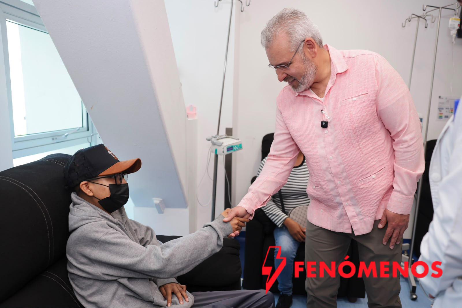 Apoya Bedolla a 836 familias cuidadoras de niñas y niños con cáncer
