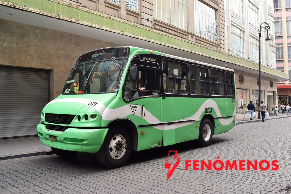Demanda PT servicios de transporte público para universitarios que viven en la periferia