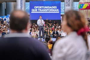 Imagen de Luchando por nuestros sueños es como vamos a lograr que Querétaro siga siendo el mejor lugar para vivir: Felifer Macías 18
