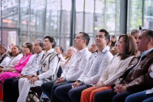 Imagen de La democracia se fortalece con la participación de todos los sectores de la sociedad: Felifer Macías 8