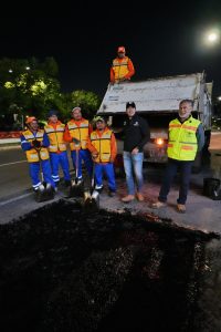 Imagen de Supervisa Felifer Macías trabajos de mantenimiento vial en Querétaro 2