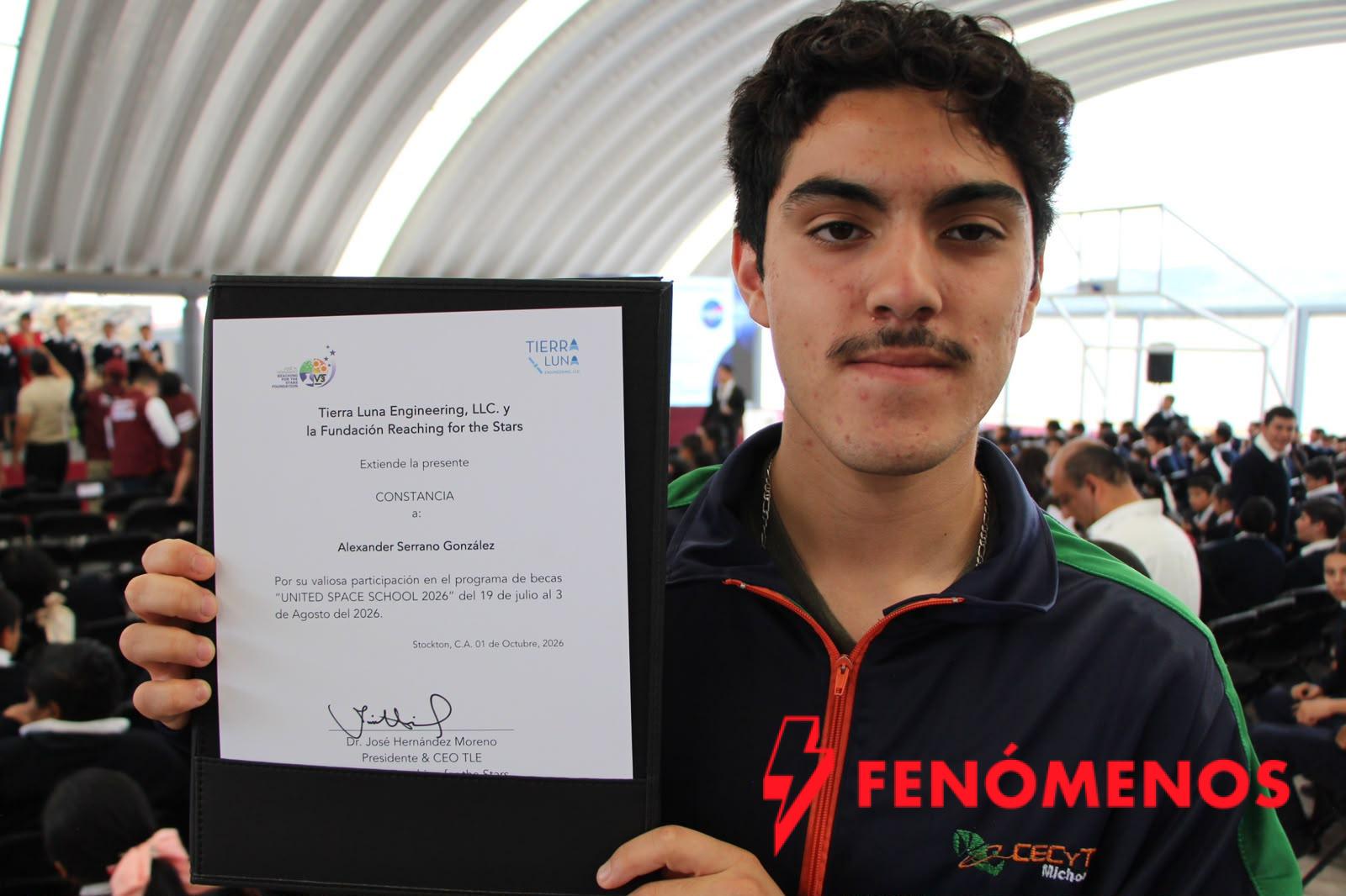 Orgullo michoacano en la NASA: Astronauta mexicano distingue a jóvenes del Cecytem